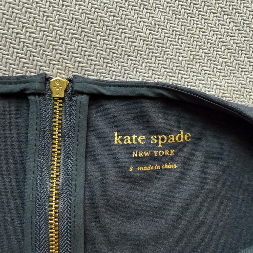 Kate Spade Vintage Fiorella navy blue and cream dress size Small- with Pockets! - Picture 5 of 9